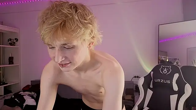 Your avatar online show from 09-29-25, 07:08