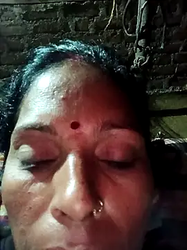 Snapshot of Suhana_pandit chatting on 10-14-25, 10:10 Suhana pandit online show from 10-14-25, 10:10