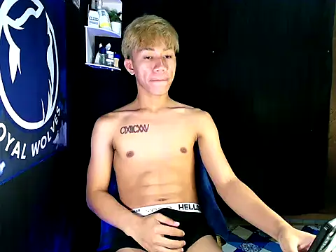 naughtyboyloy 0 online show from 11-23-25, 09:20