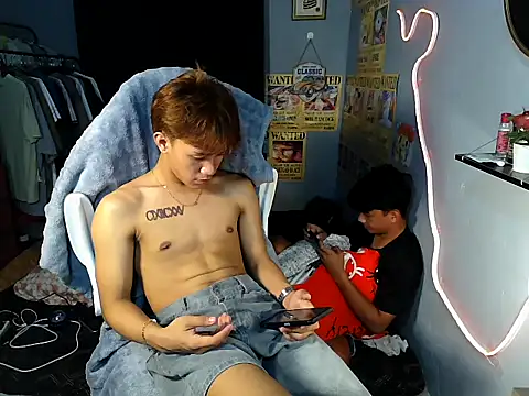 naughtyboyloy 0 online show from 06-28-26, 03:40