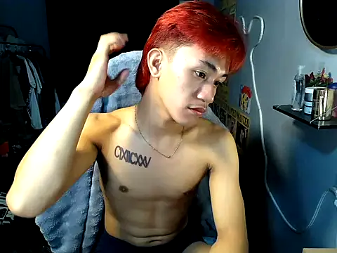 naughtyboyloy 0 online show from 08-09-26, 04:23