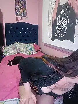 Sophiespenser online show from 05-27-26, 01:57