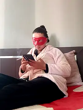 Maskelihatun online show from 02-28-26, 02:18