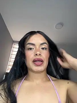 Snapshot of Melissa_coch chatting on 04-24-26, 04:20 Melissa coch online show from 04-24-26, 04:20