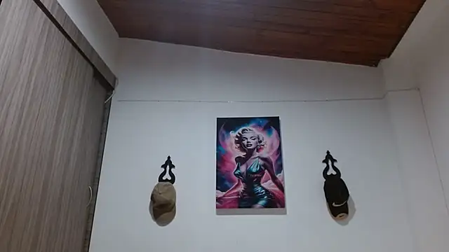 Crystal Star  online show from 04-18-26, 11:27