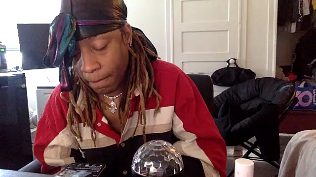 Snapshot of Diodre_Benyoon chatting on 02-05-26, 04:44 Diodre Benyoon online show from 02-05-26, 04:44