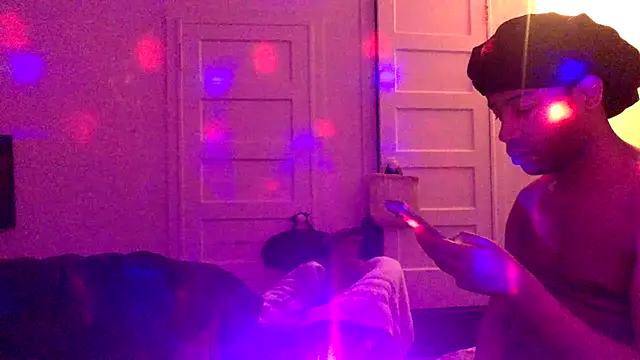 Snapshot of Diodre_Benyoon chatting on 02-09-26, 01:59 Diodre Benyoon online show from 02-09-26, 01:59