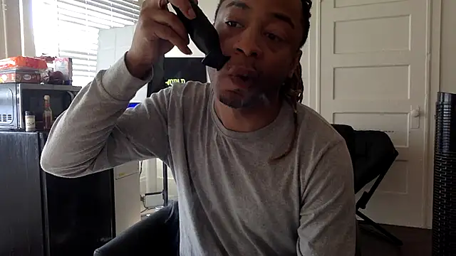 Snapshot of Diodre_Benyoon chatting on 03-05-26, 06:37 Diodre Benyoon online show from 03-05-26, 06:37