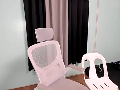 seductivezoey24 online show from 02-09-26, 06:23