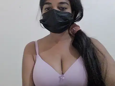 Snapshot of Little_toy_girl chatting on 05-16-26, 07:38 Little toy girl online show from 05-16-26, 07:38
