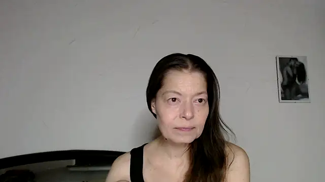 SexySarah177 online show from 02-04-26, 09:31