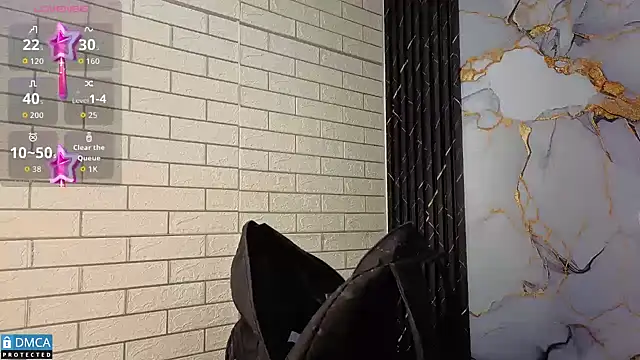 nena cupcake  online show from 10-24-25, 11:06