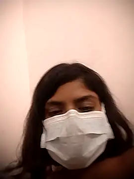 Snapshot of sassyy_poonam chatting on 10-02-25, 05:47 sassyy poonam online show from 10-02-25, 05:47
