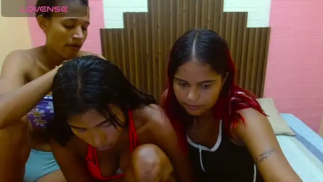 Lulu James online show from 10-09-25, 05:44