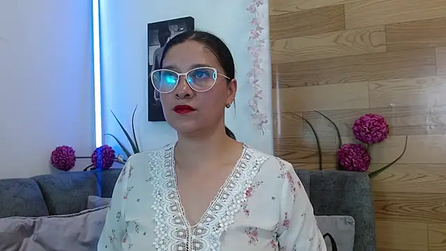 Alana steel 1 online show from 03-26-26, 07:30