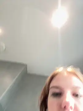 Chloemillerrxx online show from 11-12-25, 10:15