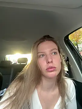 Chloemillerrxx online show from 11-18-25, 02:43