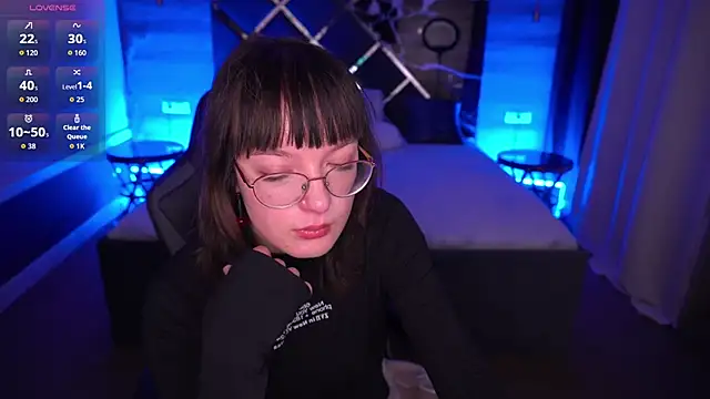 Pixie Peachh online show from 10-24-25, 08:16