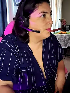 lina maria99 online show from 09-30-25, 10:04