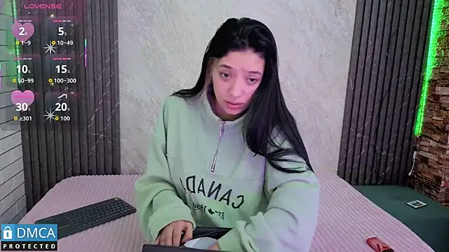 stepha   online show from 11-26-25, 11:11