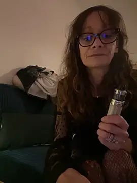 Chris06d22xh online show from 11-21-25, 11:03