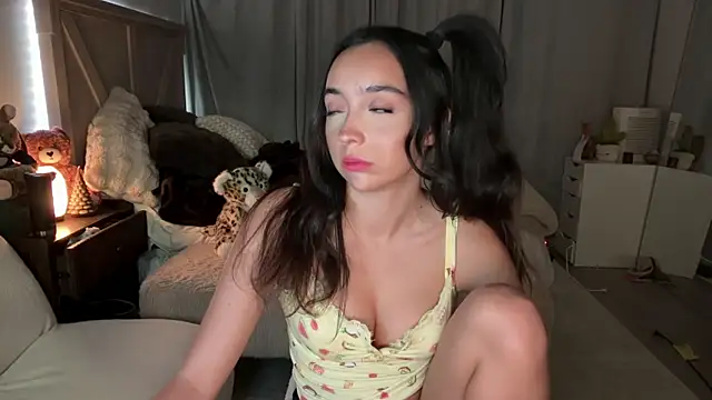 emmyfawn online show from 05-11-26, 06:30