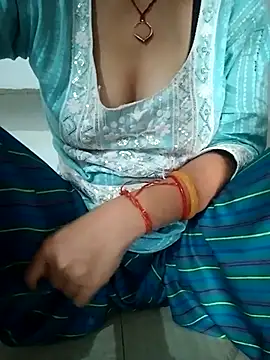 Snapshot of Grishma_Ganatra chatting on 09-18-25, 01:40 Grishma Ganatra online show from 09-18-25, 01:40