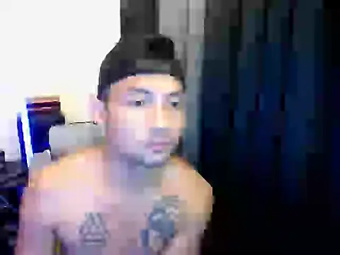 Snapshot of Thefriskyasian chatting on 09-11-25, 08:20 Thefriskyasian online show from 09-11-25, 08:20