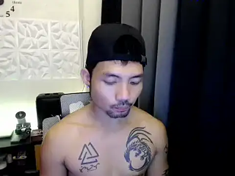 Snapshot of Thefriskyasian chatting on 10-02-25, 03:19 Thefriskyasian online show from 10-02-25, 03:19