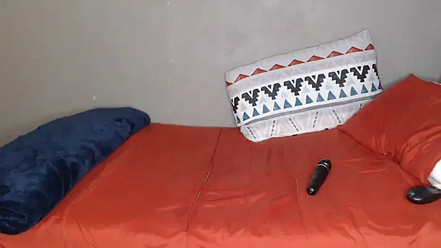 Lunalee online show from 03-02-26, 04:47