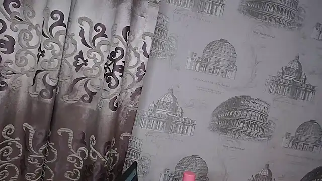Snapshot of Lunalee chatting on 07-14-26, 07:02 Lunalee online show from 07-14-26, 07:02