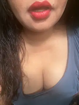 Snapshot of Bhabi_Ki_Antarvasna chatting on 10-03-25, 04:53 Bhabi Ki Antarvasna online show from 10-03-25, 04:53