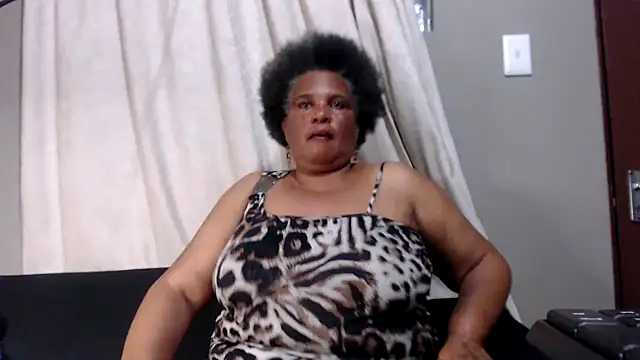 GrandBustyMelon online show from 11-25-25, 09:04