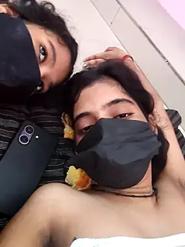 Hot-komall online show from 09-11-25, 04:12