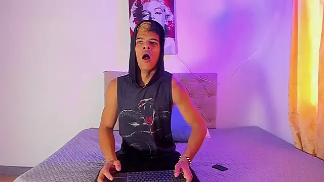 wyatt 3 online show from 09-10-25, 11:43