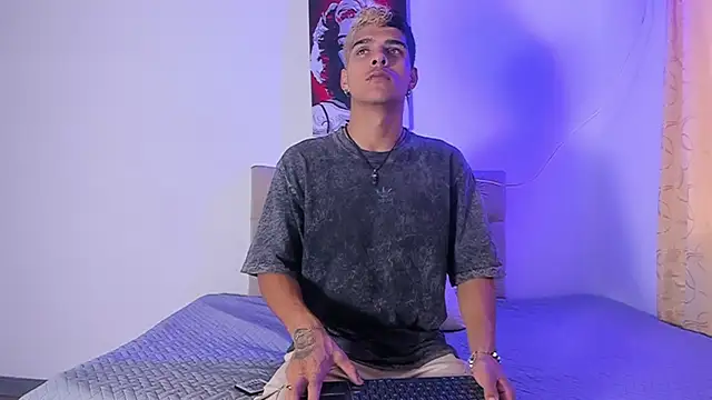 wyatt 3 online show from 09-12-25, 11:32