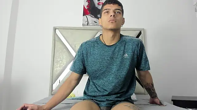 wyatt 3 online show from 12-02-25, 01:05