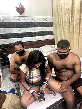 Snapshot of Cute_plak02 chatting on 09-17-25, 05:03 Cute plak02 online show from 09-17-25, 05:03