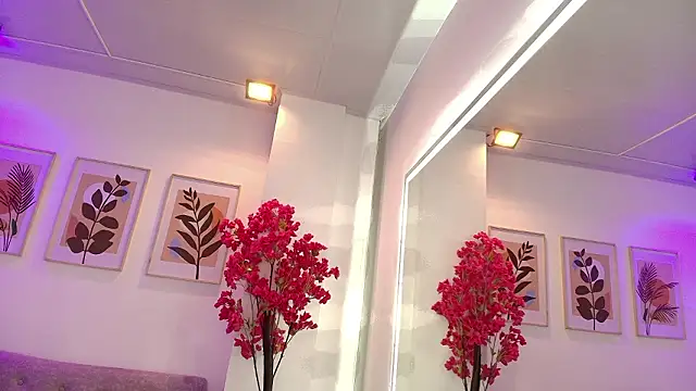 Anie johnson online show from 03-06-26, 07:21