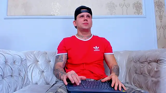 Snapshot of Scott_Clark chatting on 11-12-25, 11:32 Scott Clark online show from 11-12-25, 11:32