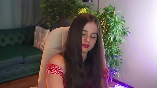 Olivia Farrell online show from 04-29-26, 05:30