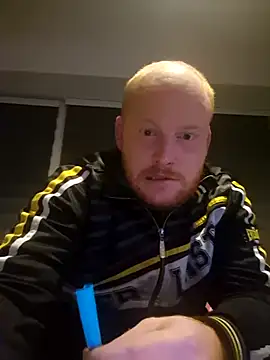 svenni2525 online show from 10-19-25, 03:51