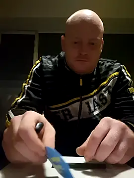 svenni2525 online show from 10-20-25, 06:08