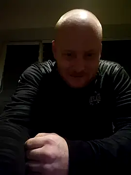 svenni2525 online show from 10-31-25, 07:04