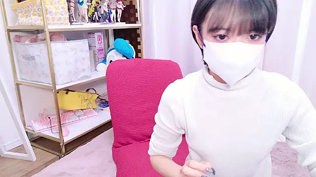 Azusa DoMybest online show from 10-18-25, 01:41