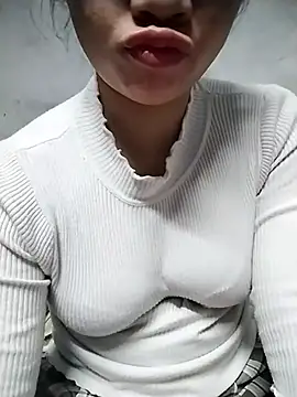 Mie rose online show from 11-19-25, 02:39