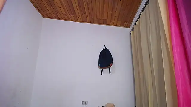 Snapshot of Olliver_Twink chatting on 09-12-25, 11:37 Olliver Twink online show from 09-12-25, 11:37