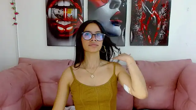 Miahotcs1 online show from 04-17-26, 03:04