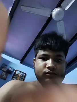 Snapshot of WorthyGyro88 chatting on 09-19-25, 02:57 WorthyGyro88 online show from 09-19-25, 02:57