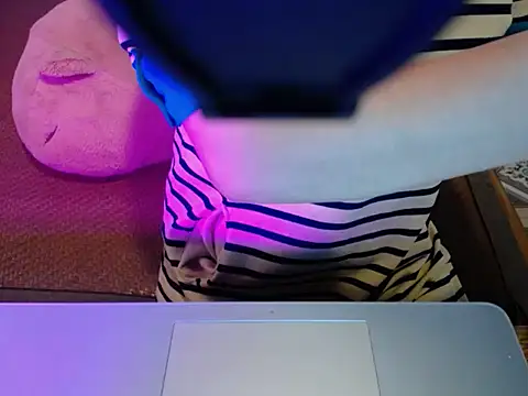 ahoa Tk online show from 11-13-25, 05:50